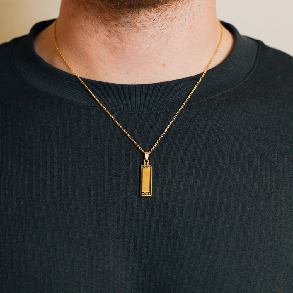 Monolith - Gold 6 Monolith - Gold - Image 4