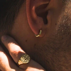 Huggie Hammered (Silver) -Men Jewelry Store 148 04af738c 2bde 4e4a 8641 aff5cbbe3463