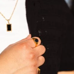 Black Onyx Signet Ring - Gold -Men Jewelry Store 171 10fb2446 408c 4ad0 af2e e01e9538ea9d