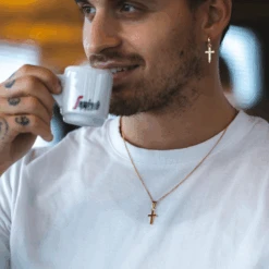 Mini Cross (Thin Chain) - 18K Gold -Men Jewelry Store 1 a486f174 293d 4ee8 af74 d43c37184ce0