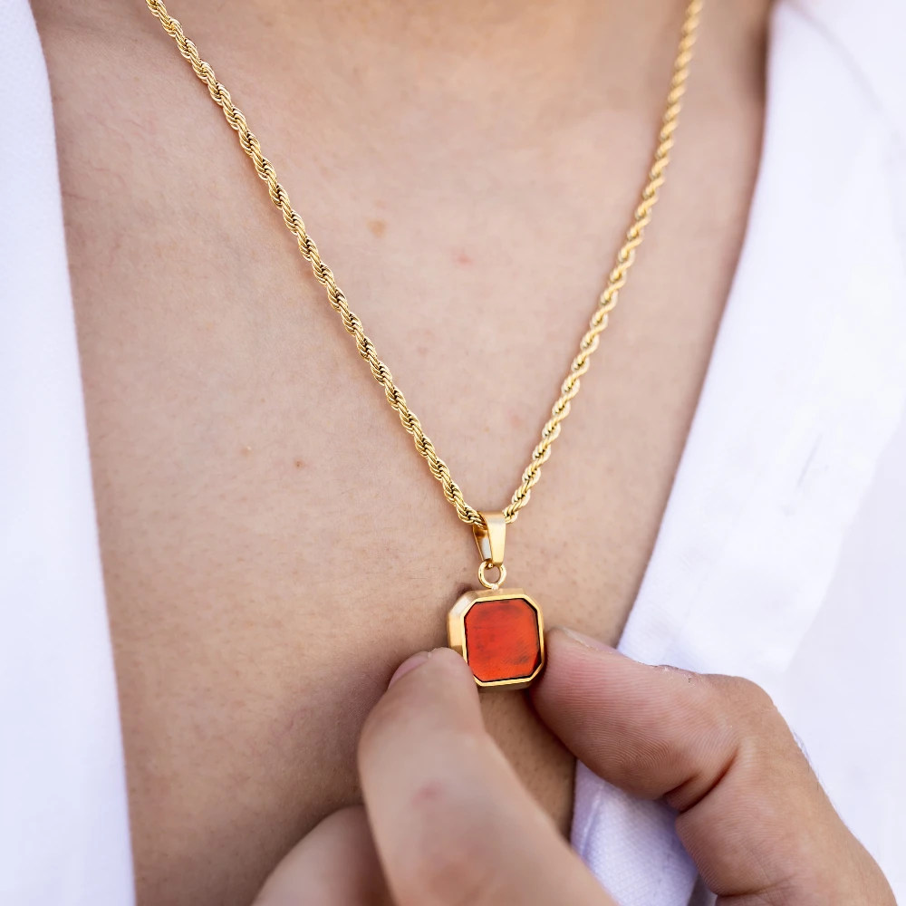 Red Enamel - Gold 5 Red Enamel - Gold - Image 3