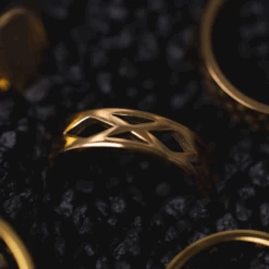 Edge Ring - Gold 11 Edge Ring - Gold -Men Jewelry Store 5 2c2ac4d8 46b5 46c6 889e 0f8c3d85c675