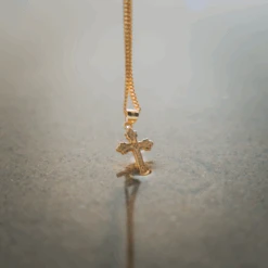 Micro Vintage Cross - 18K Gold -Men Jewelry Store 5 690ac7dc 555b 40b6 b37d 0324382b2dc3 1