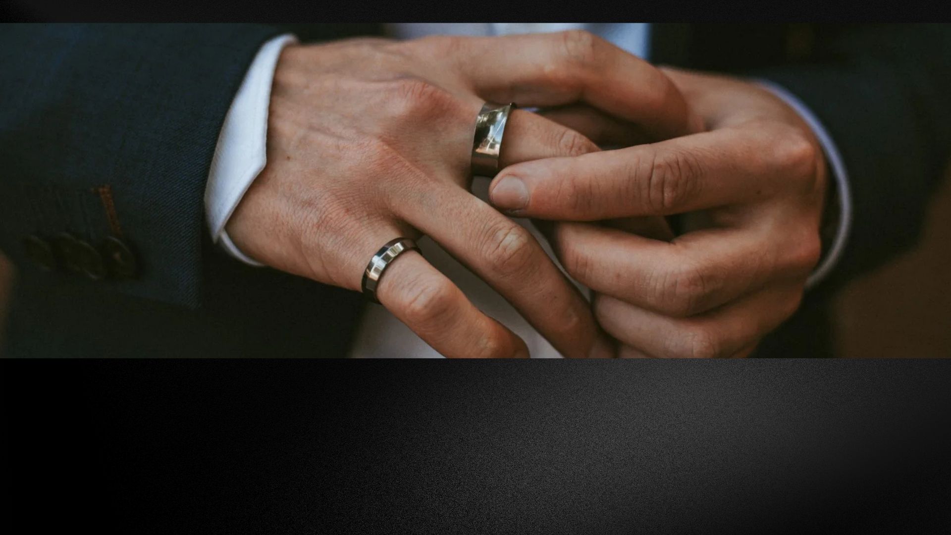 Jewelry Store -Men Jewelry Store Black and White Gradient Silk Texture Bold Elegant Simple Luxury Diamond Store Presentation 4