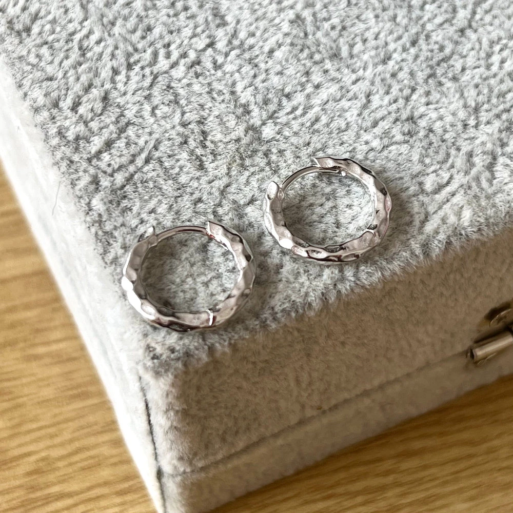 Hammered Hoop (Silver) 9 Hammered Hoop (Silver) - Image 7